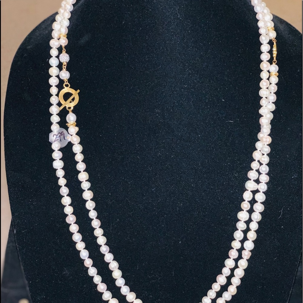 Pearl necklace